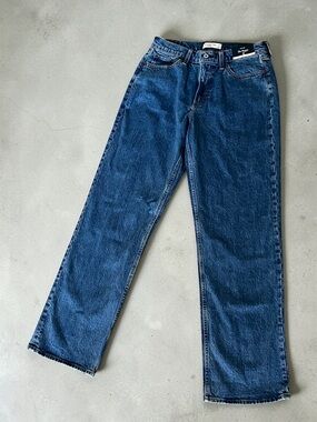 Abercrombie & Fitch Women’s Low Rise Baggy Jeans - LONG